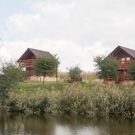 Popas Todiresti - La Iazul Cu 5 Casute Hotel Suceava Exterior photo