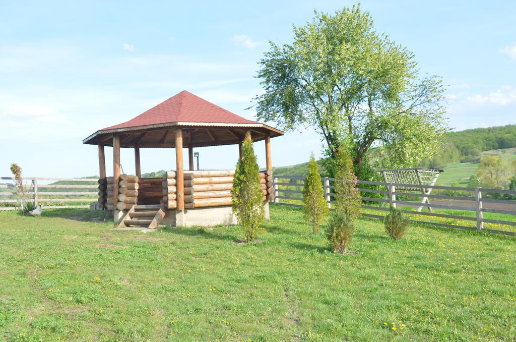 Popas Todiresti - La Iazul Cu 5 Casute Hotel Suceava Exterior photo